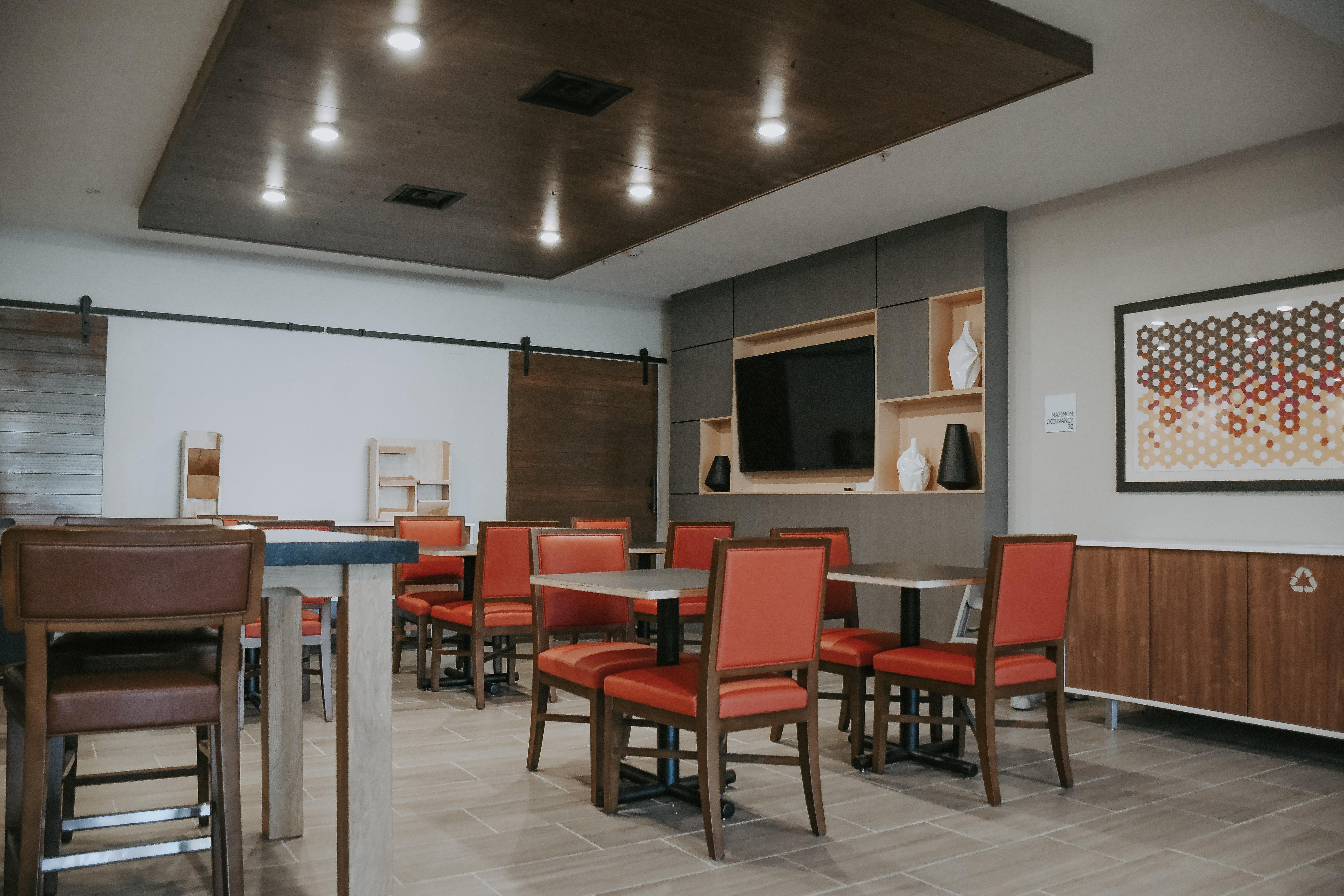 Holiday Inn Express Hotel & Suites Lincoln South By Ihg Esterno foto