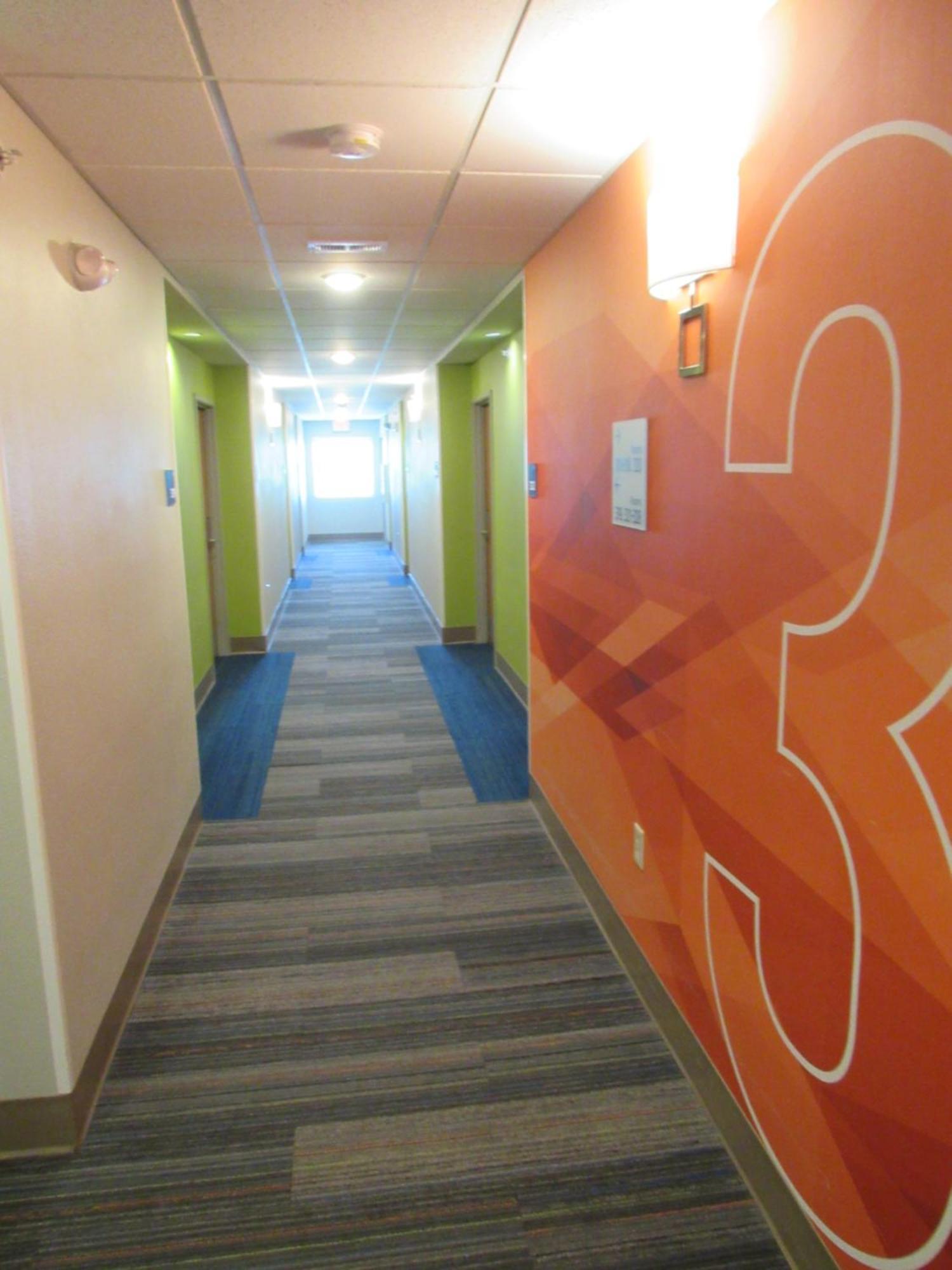 Holiday Inn Express Hotel & Suites Lincoln South By Ihg Esterno foto