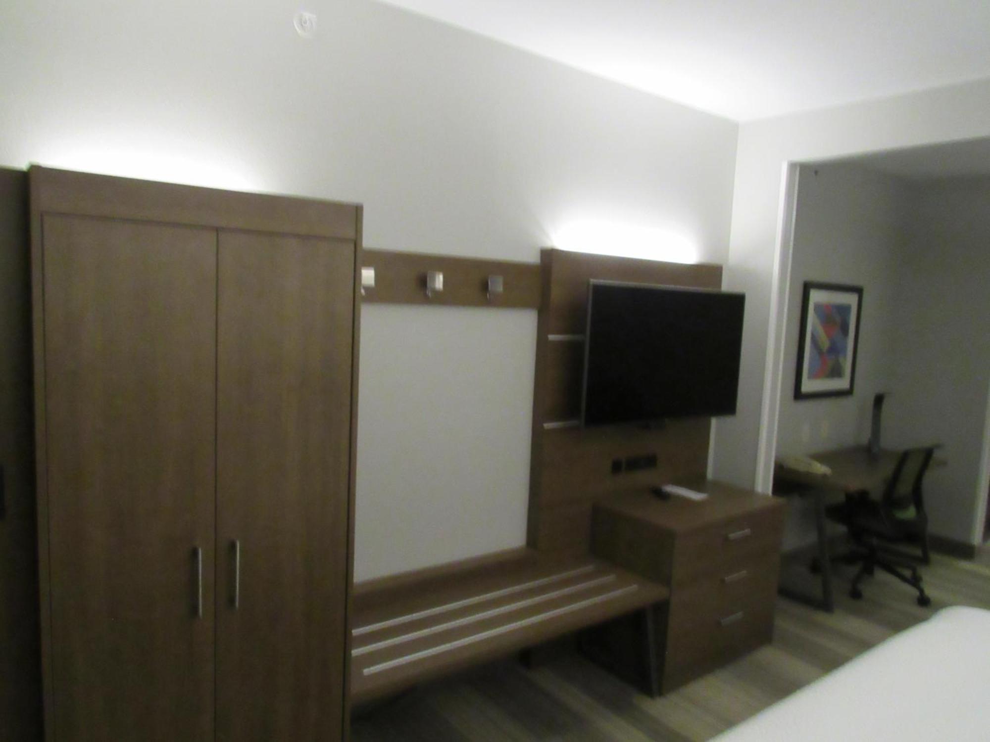 Holiday Inn Express Hotel & Suites Lincoln South By Ihg Esterno foto