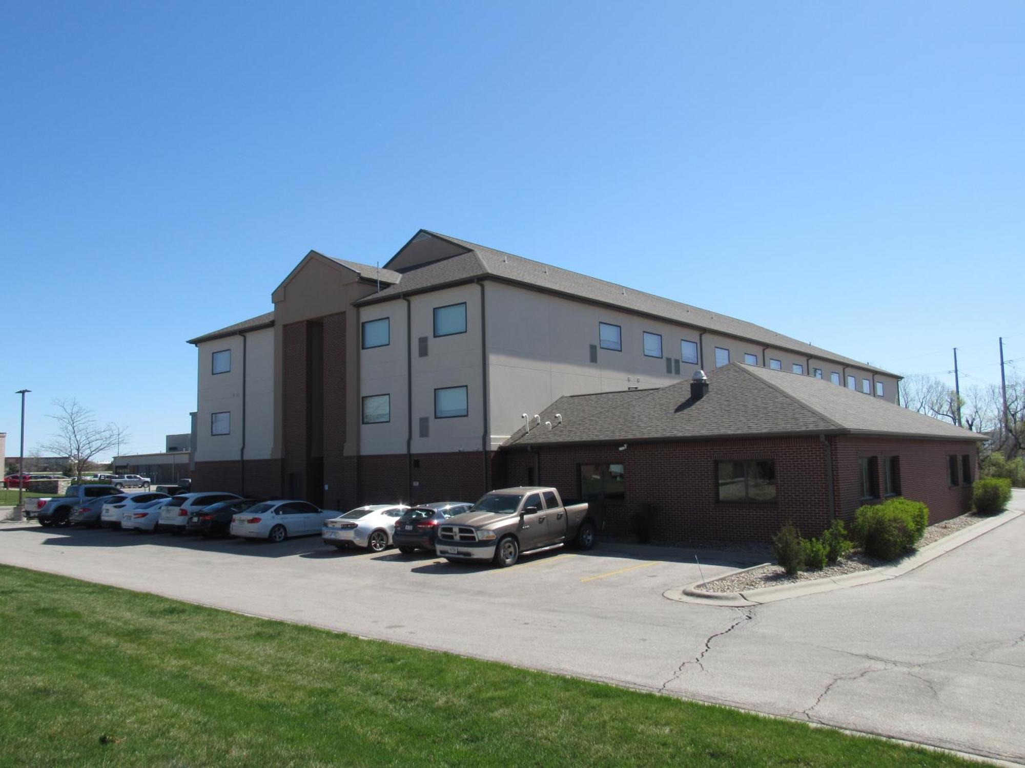 Holiday Inn Express Hotel & Suites Lincoln South By Ihg Esterno foto