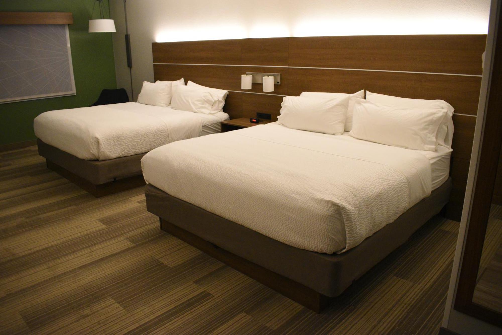 Holiday Inn Express Hotel & Suites Lincoln South By Ihg Esterno foto