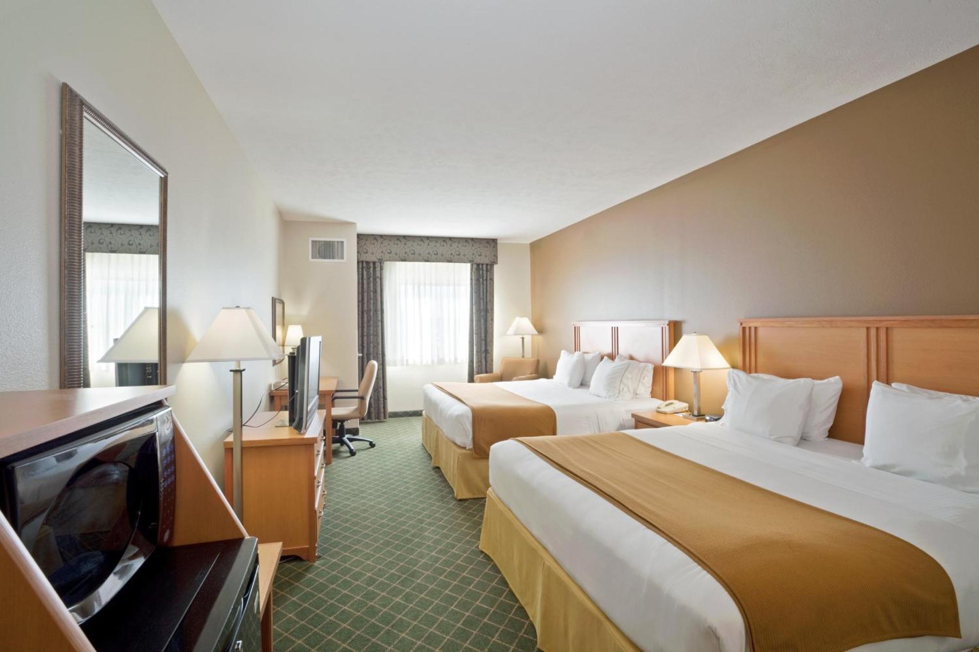 Holiday Inn Express Hotel & Suites Lincoln South By Ihg Esterno foto